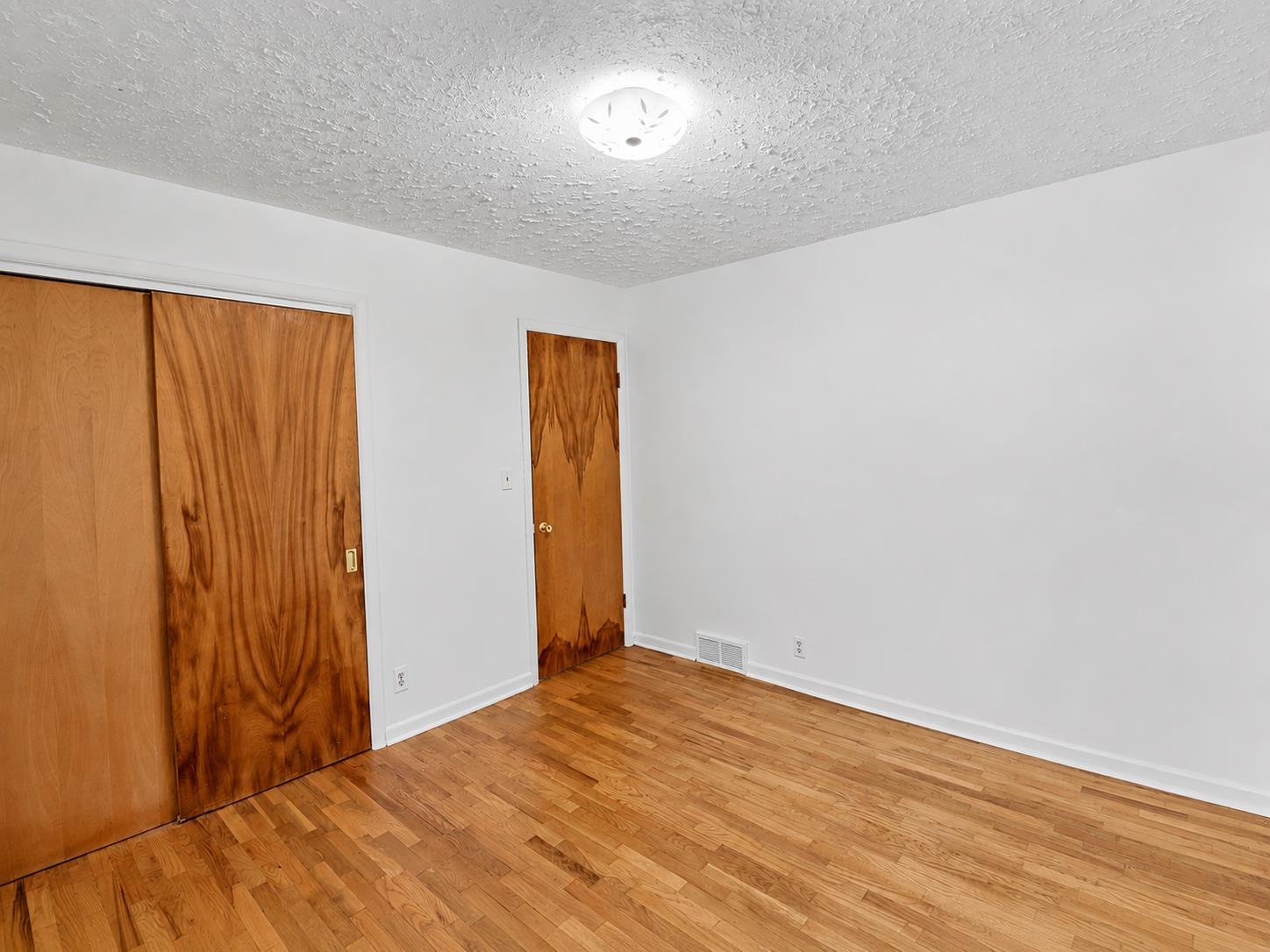 1817 South Stockman Road Mount Pleasant, MI 48858 - Photo 14 of 21 1947387-514a5910-e985-4fb6-96d0-99e8b75e7c0f.JPG