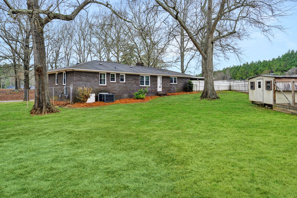 101 Valley Road Greenwood, SC 29646 - Photo 34 of 38 Gallery Image 34