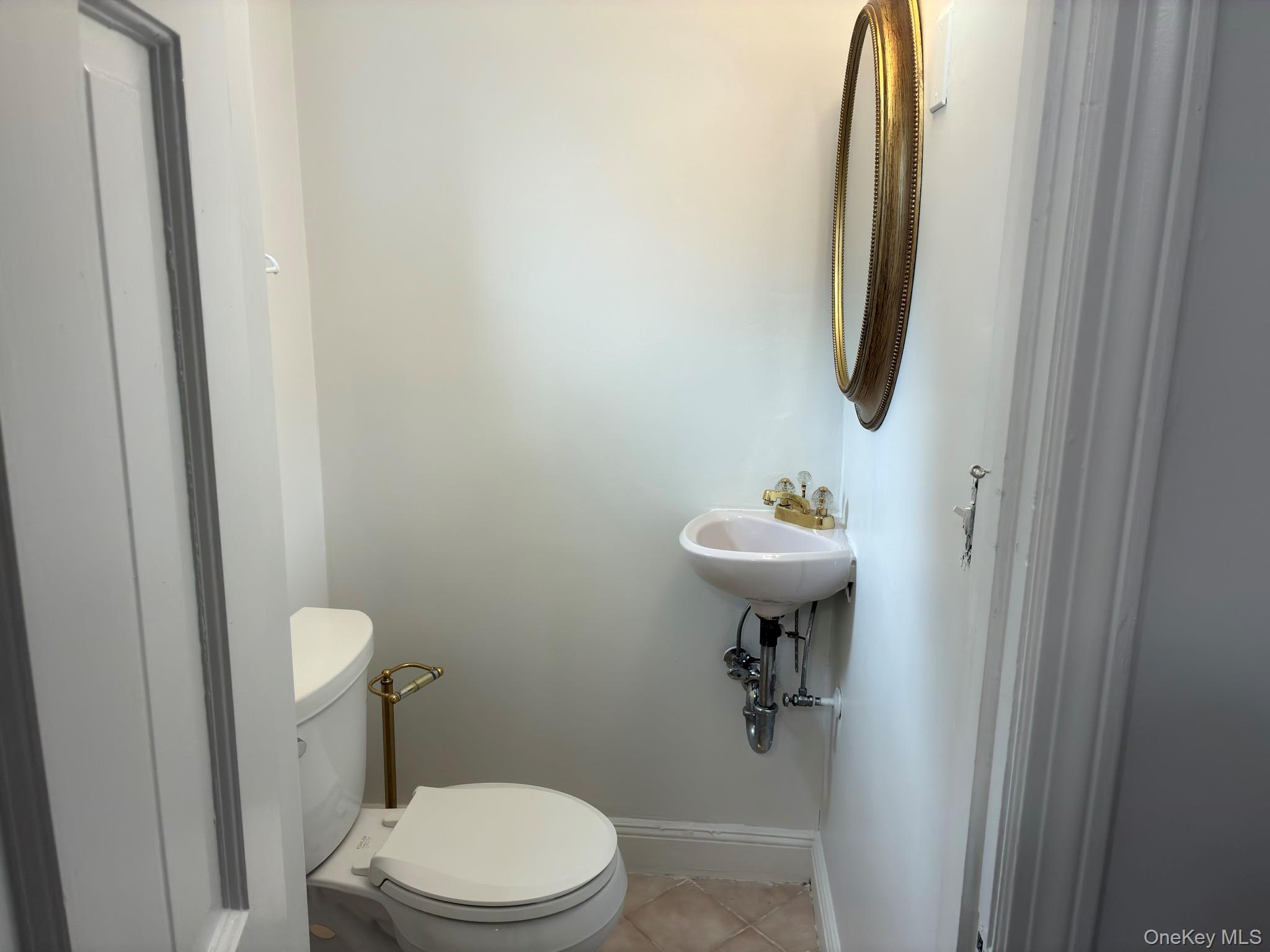 10 Ridge Road Williston Park, NY 11596 - Photo 11 of 26