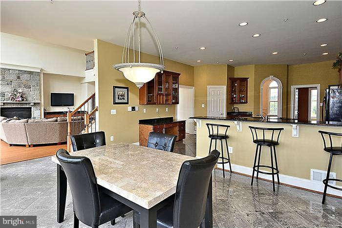 7261 Annapolis Rock Road Gaithersburg, MD 20882 - Photo 5 of 30 Kitchen