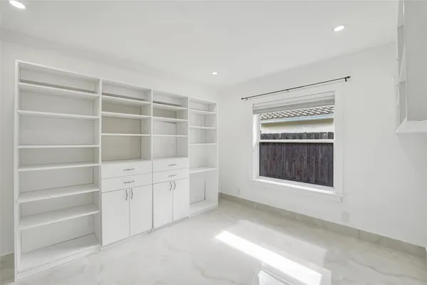 $4,500 | 4966 Southwest 33rd Terrace, Hollywood, FL 33312