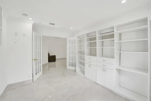 $4,500 | 4966 Southwest 33rd Terrace, Hollywood, FL 33312