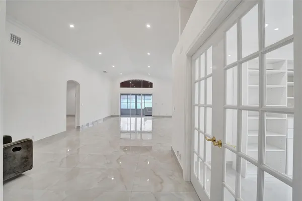 $4,500 | 4966 Southwest 33rd Terrace, Hollywood, FL 33312