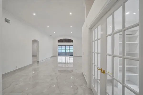$4,500 | 4966 Southwest 33rd Terrace, Hollywood, FL 33312