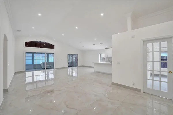 $4,500 | 4966 Southwest 33rd Terrace, Hollywood, FL 33312