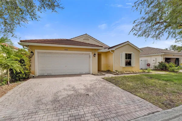 $4,500 | 4966 Southwest 33rd Terrace, Hollywood, FL 33312