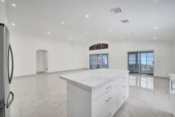 $4,500 | 4966 Southwest 33rd Terrace, Hollywood, FL 33312