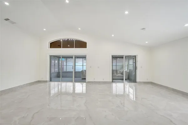 $4,500 | 4966 Southwest 33rd Terrace, Hollywood, FL 33312