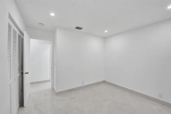 $4,500 | 4966 Southwest 33rd Terrace, Hollywood, FL 33312