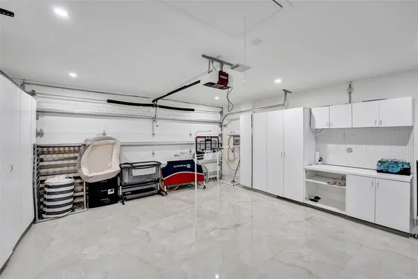 $4,500 | 4966 Southwest 33rd Terrace, Hollywood, FL 33312