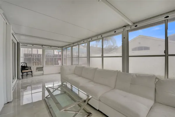 $4,500 | 4966 Southwest 33rd Terrace, Hollywood, FL 33312