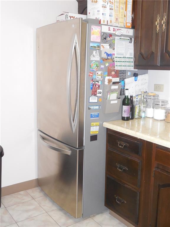 1435 Ridge Avenue Coraopolis, PA 15108 - Photo 9 of 24 ...and modern stainless refrigerator!