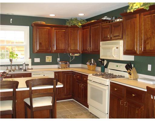 336 South Ritter Sewickley, PA 15143 - Photo 10 of 17 Kitchen. AMPLE CUPBOARD STORAGE AND COUNTER SPACE INCLUDING A DESK.