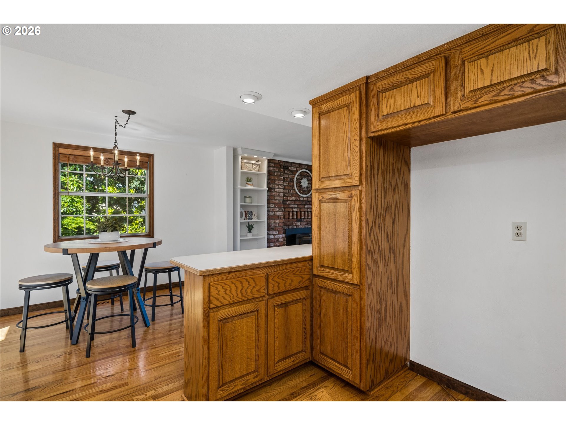 508 Cascade Drive Springfield, OR 97478 - Photo 14 of 45 Kitchen/Dining Room