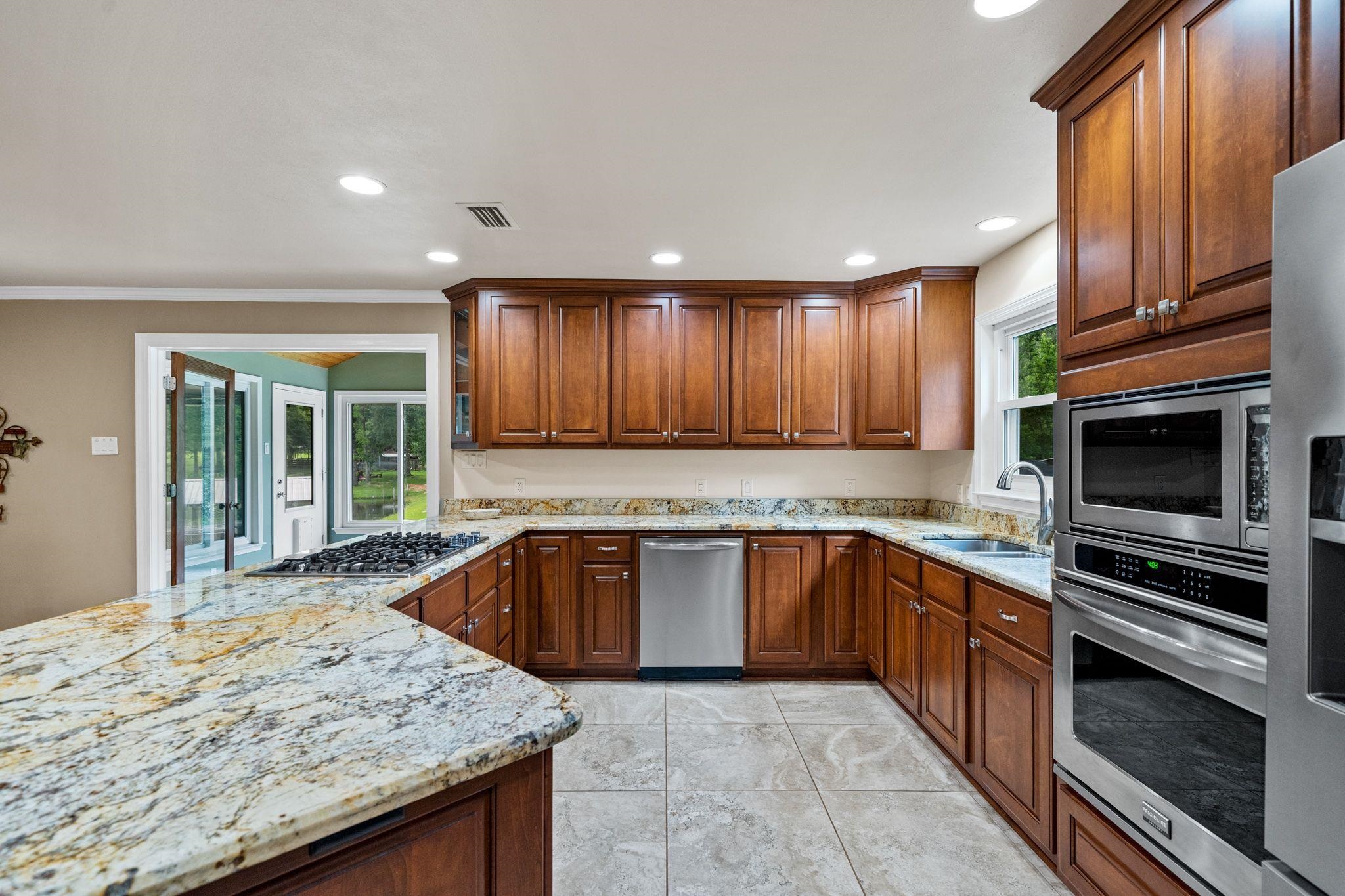 36987 Highway 59 Stapleton, AL 36578 - Photo 10 of 47