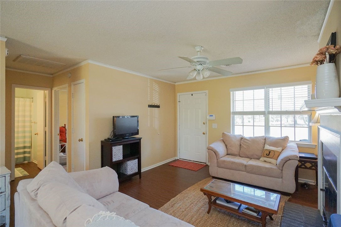 1913 East Calhoun Street Anderson, SC 29621 - Photo 6 of 23