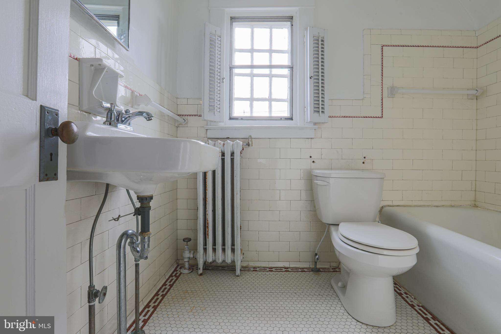 106 Edgewood Road Baltimore, MD 21286 - Photo 38 of 49