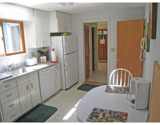 13 Dennison Road Chelmsford, MA 01863 - Photo 8 of 17