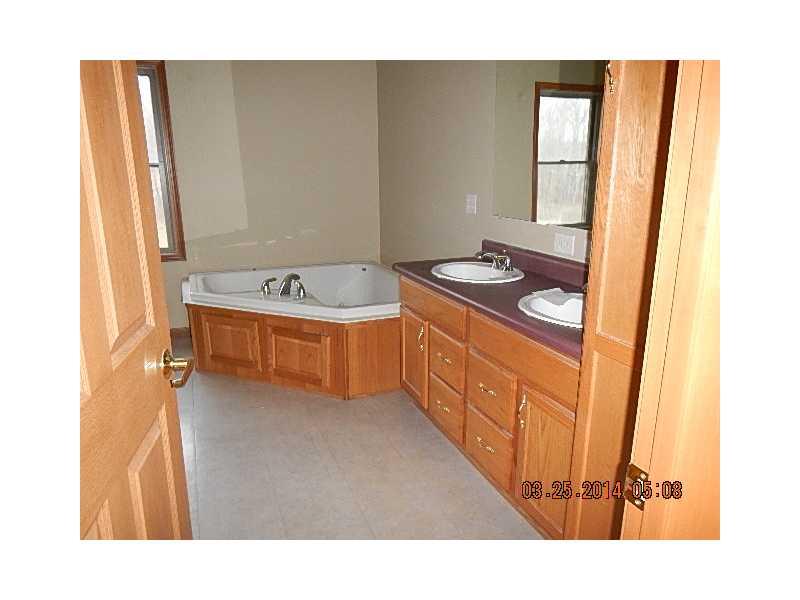 933 Mercer Grove City Road Mercer, PA 16137 - Photo 11 of 15 Master Bath/Spa.