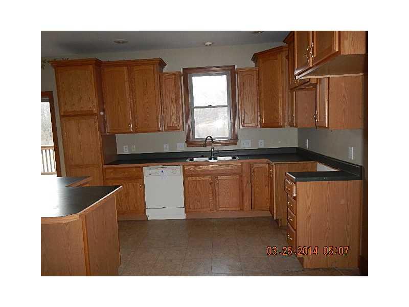 933 Mercer Grove City Road Mercer, PA 16137 - Photo 3 of 15 Kitchen.