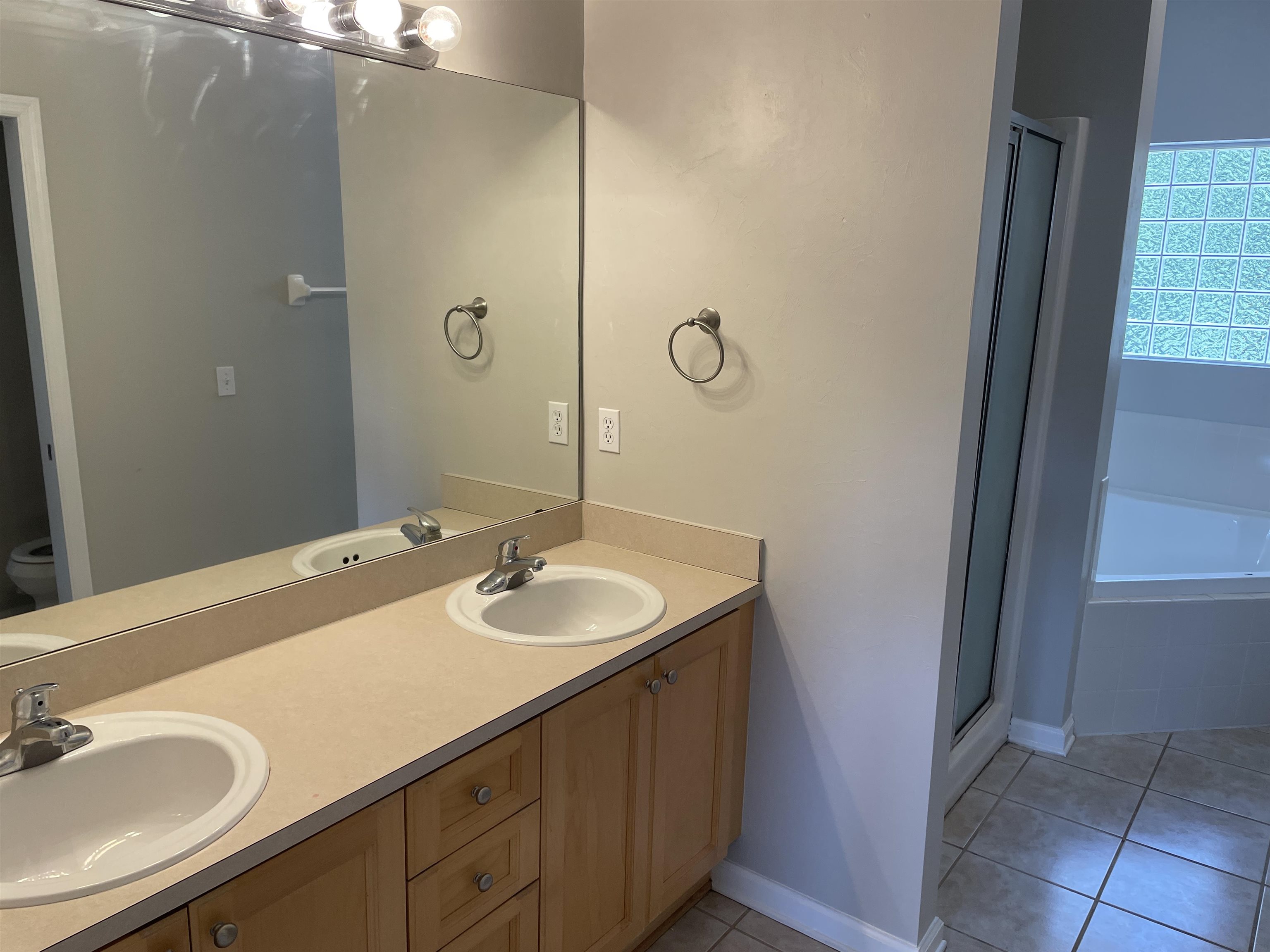 3400 Old Bainbridge Road, Unit 105 Tallahassee, FL 32303 - Photo 2 of 13