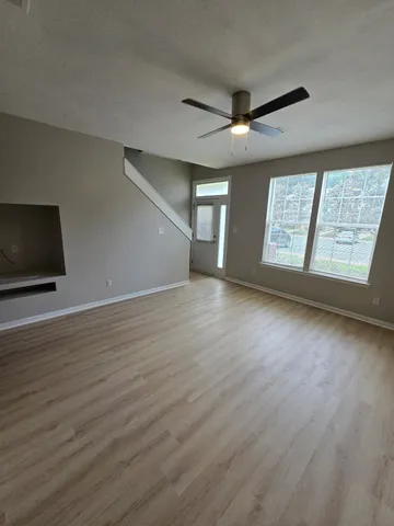 $1,550 | 3400 Old Bainbridge Road, Unit 105, Tallahassee, FL 32303