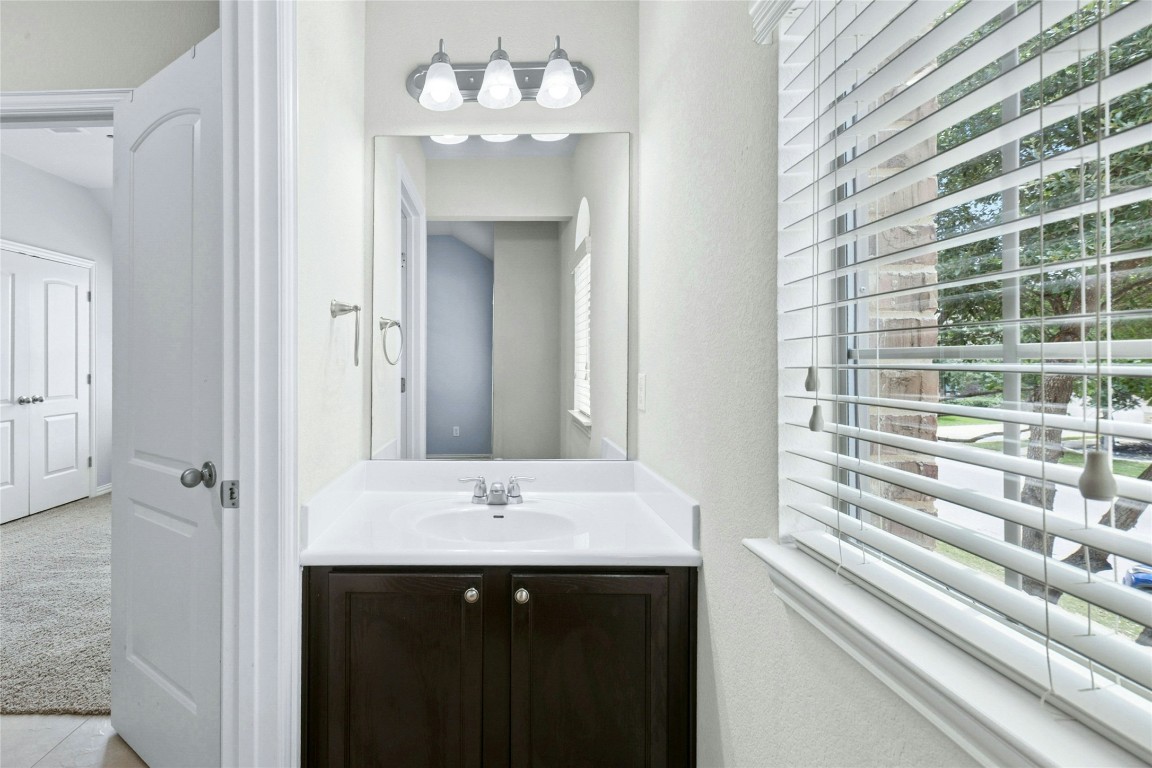 2804 Prosperity Leander, TX 78641 - Photo 25 of 39 Bathroom featuring vanity