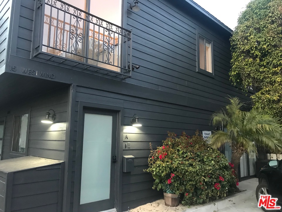 15 Westwind Street, Unit A Marina del Rey, CA 90292 - Photo 2 of 22