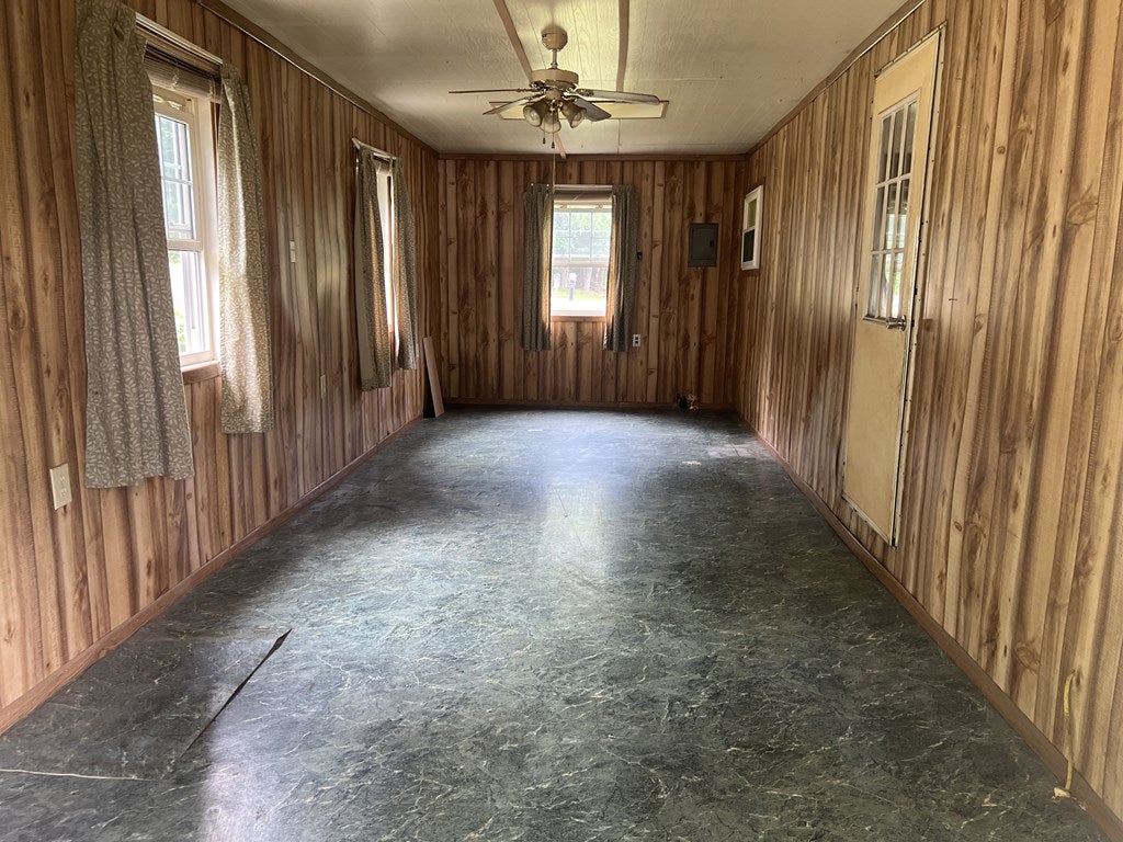 758 Cline Road Rural Retreat, VA 24368 - Photo 7 of 27 Gallery Image 7