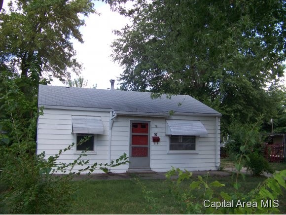 57 Lilac Lane Springfield, IL 62702 - Photo 1 of 12 Gallery Image 1