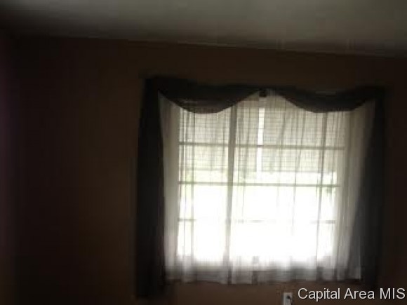 57 Lilac Lane Springfield, IL 62702 - Photo 6 of 12 Gallery Image 6