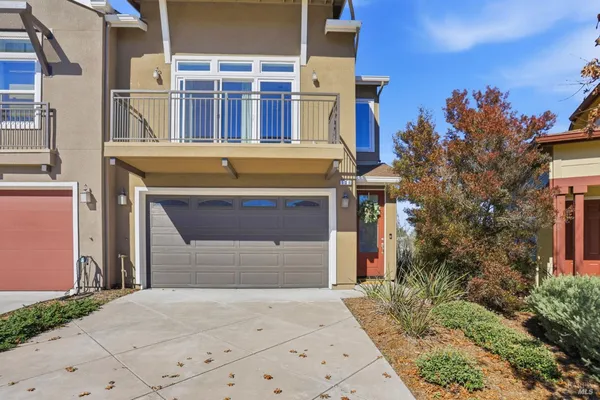 $719,000 | 526 Jade Street, Petaluma, CA 94952
