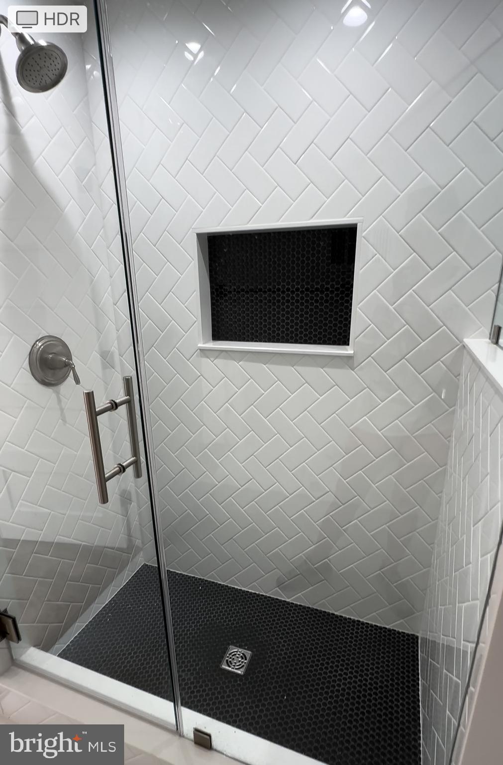 3667 Ash Street Baltimore, MD 21211 - Photo 2 of 5