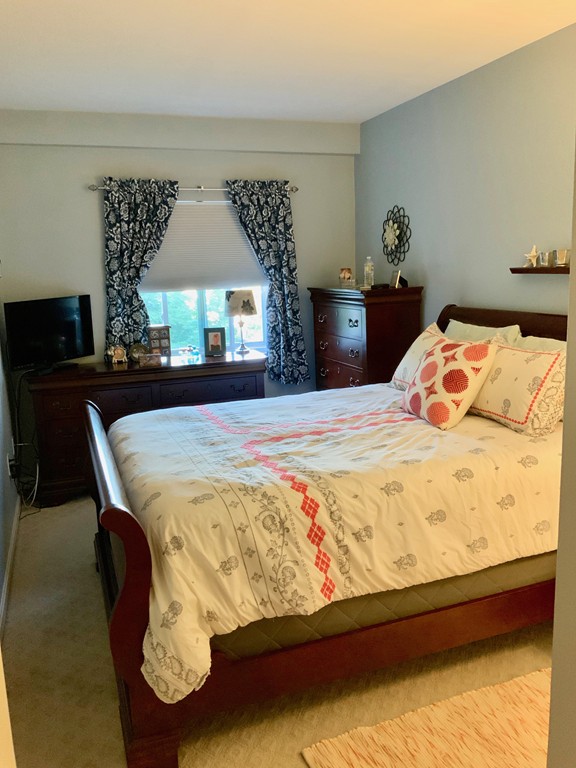 315 Rantoul Street, Unit 407 Beverly, MA 01915 - Photo 6 of 19