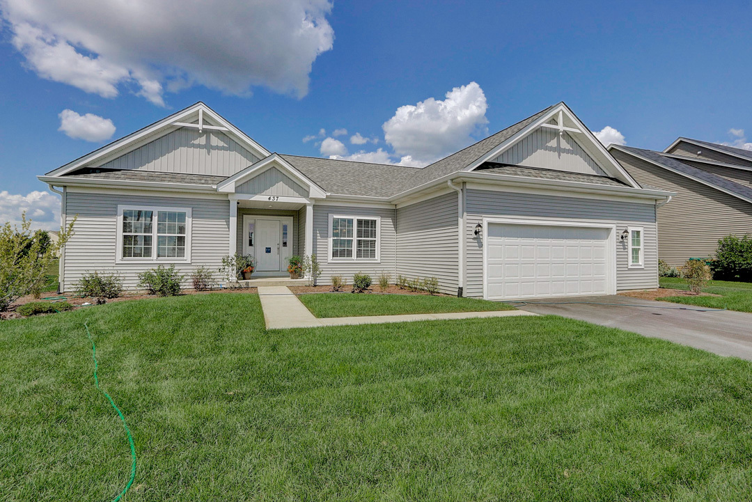 437 Becker Place Sycamore, IL 60178 - Photo 3 of 28