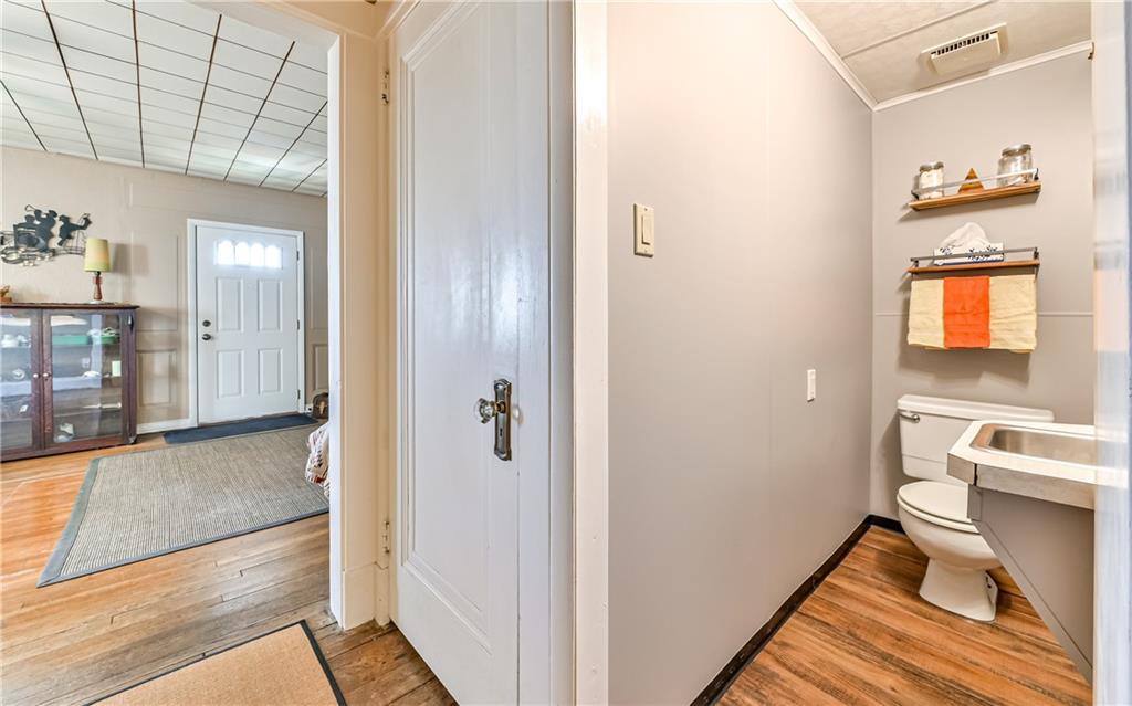4006 Franklin Road Pittsburgh, PA 15214 - Photo 12 of 25 Gallery Image 12