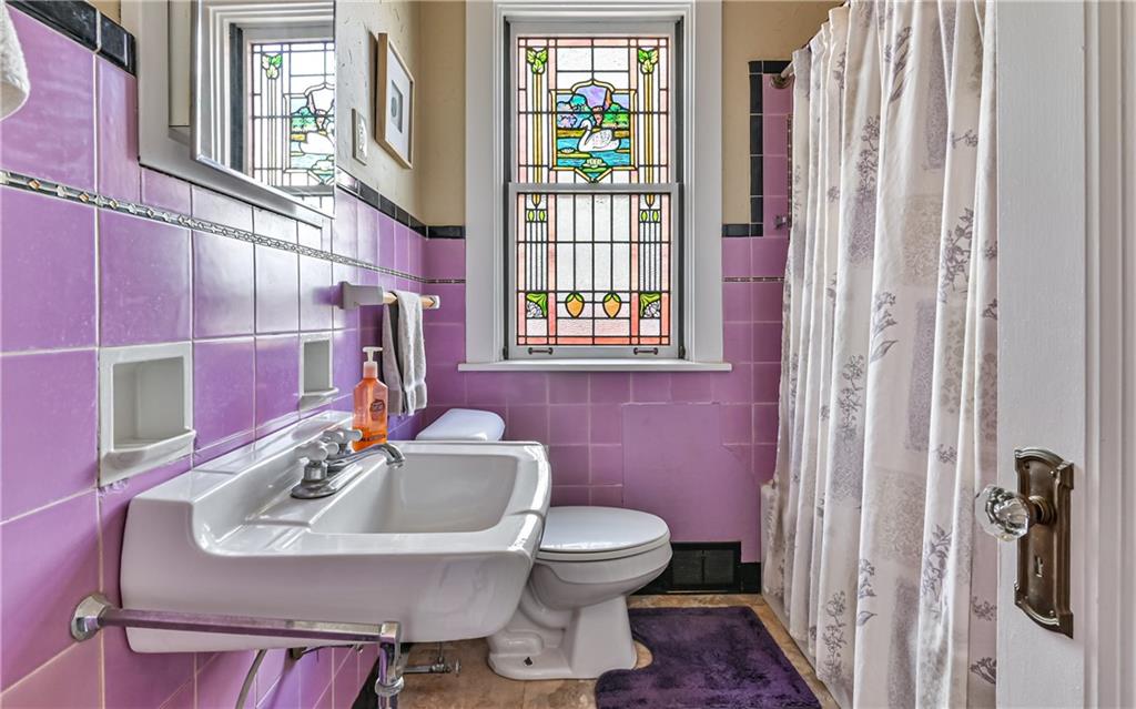 4006 Franklin Road Pittsburgh, PA 15214 - Photo 18 of 25 Gallery Image 18