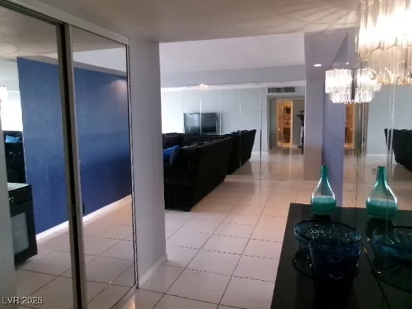 $2,490 | 3111 Bel Air Drive, Unit 9E, Las Vegas, NV 89109