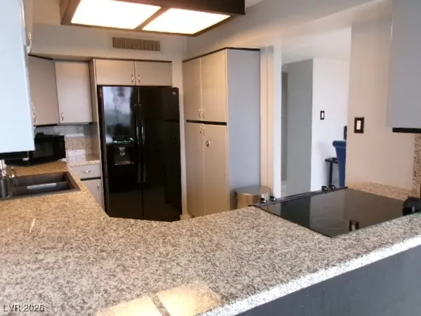 $2,490 | 3111 Bel Air Drive, Unit 9E, Las Vegas, NV 89109