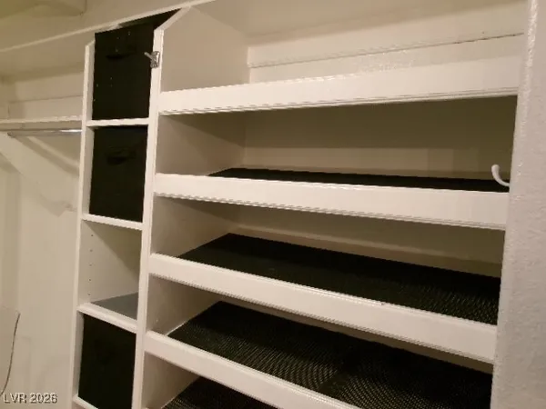 $2,490 | 3111 Bel Air Drive, Unit 9E, Las Vegas, NV 89109