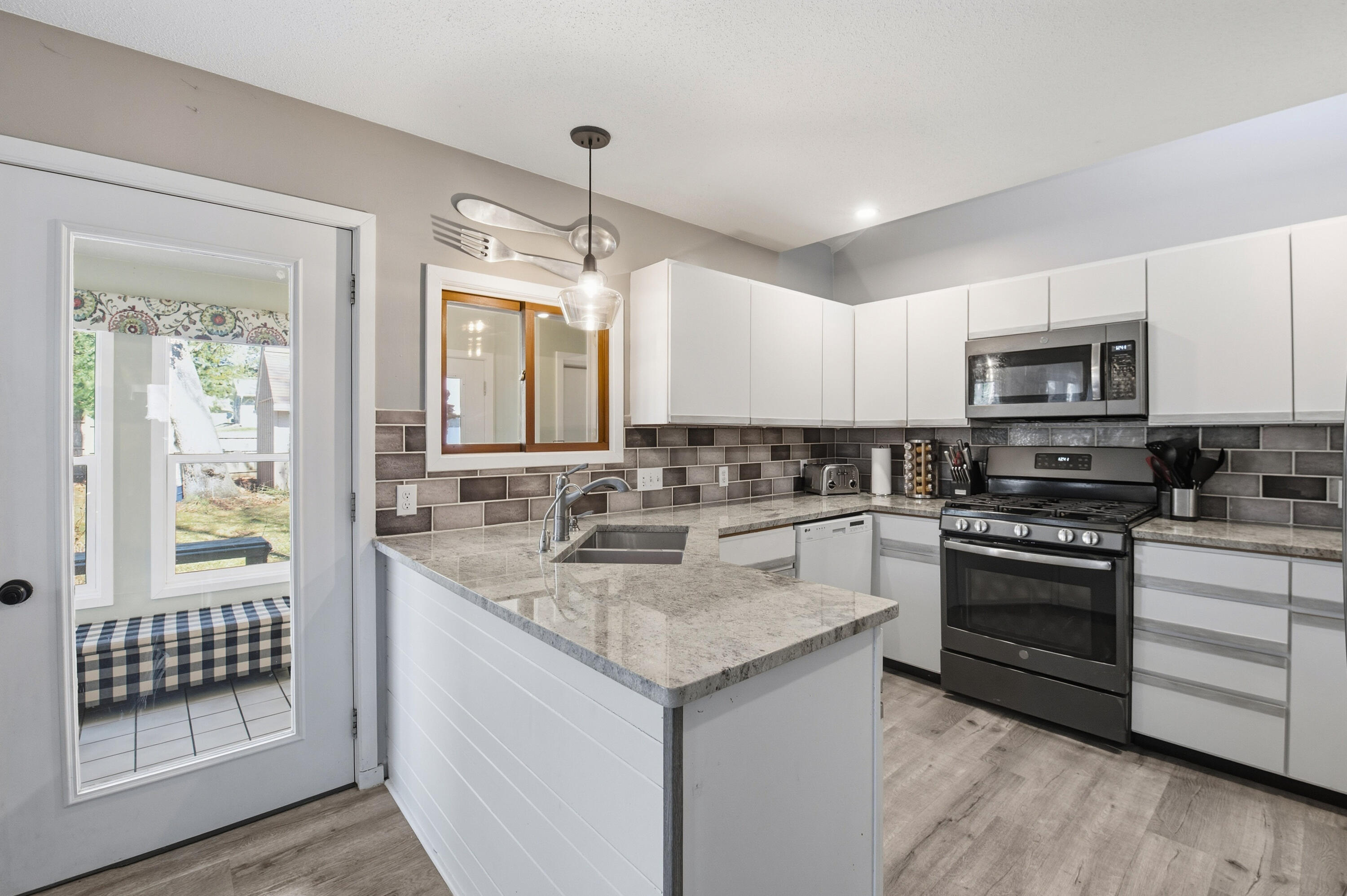 W839 Miramar Road East Troy, WI 53120 - Photo 12 of 34 Kitchen