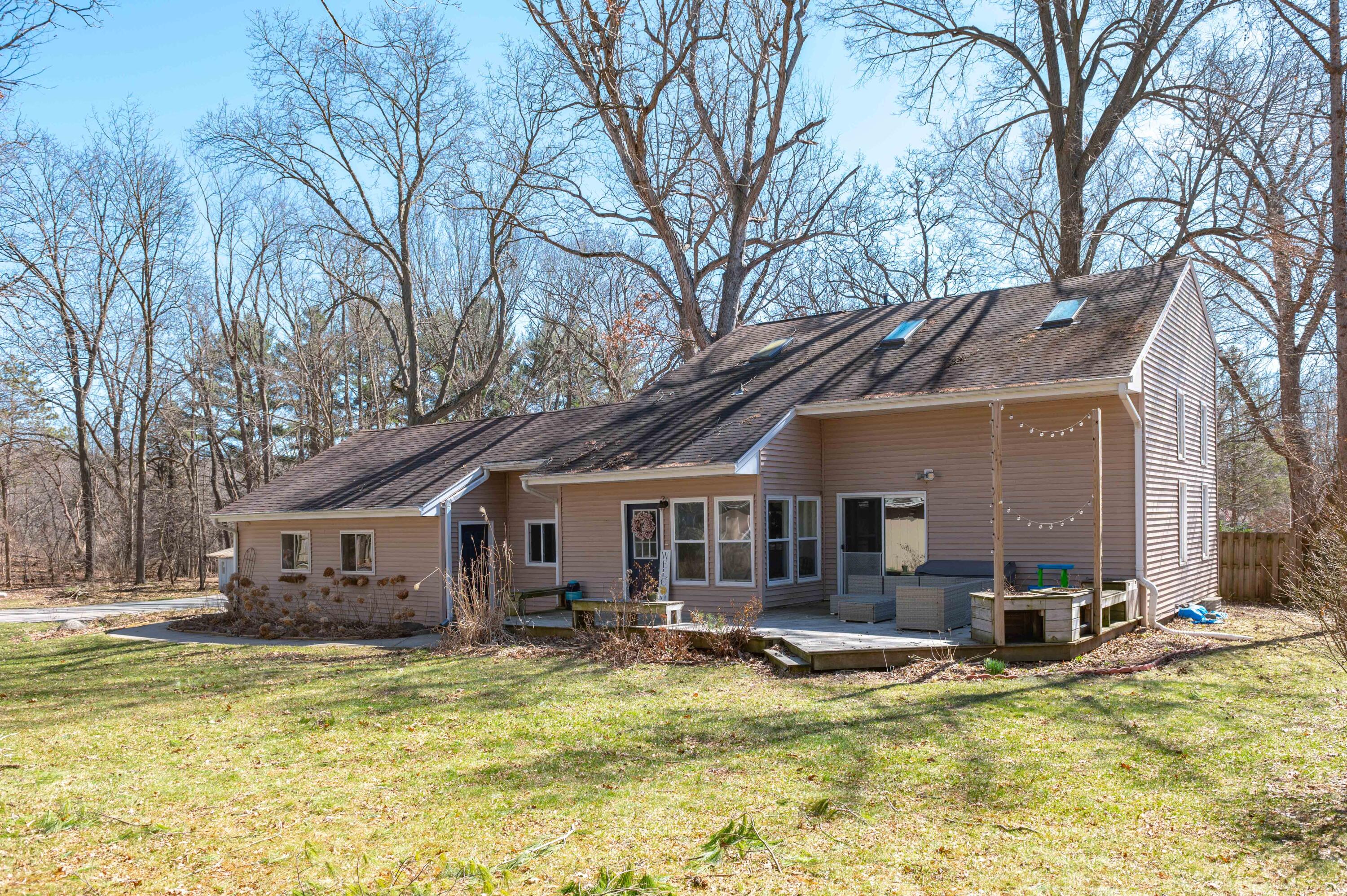 W839 Miramar Road East Troy, WI 53120 - Photo 3 of 34 Exterior