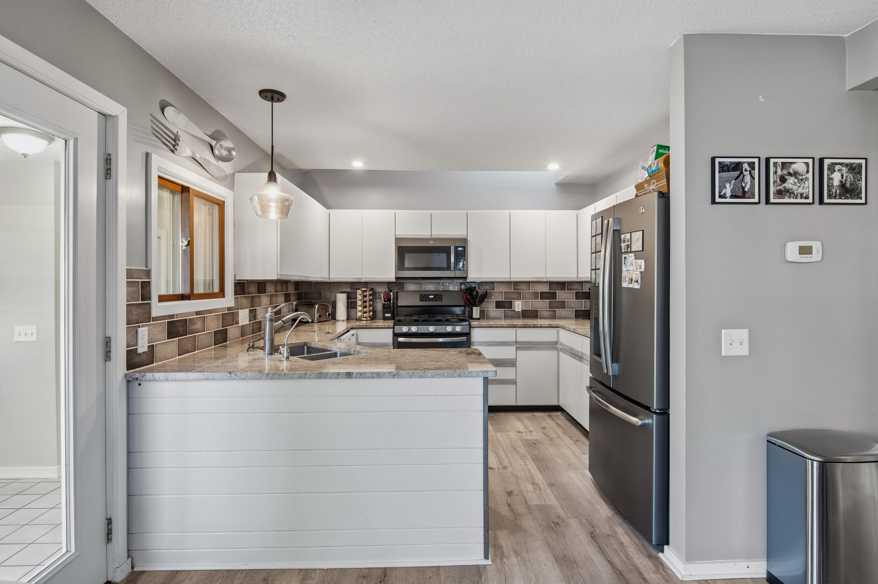 W839 Miramar Road East Troy, WI 53120 - Photo 4 of 34 Kitchen