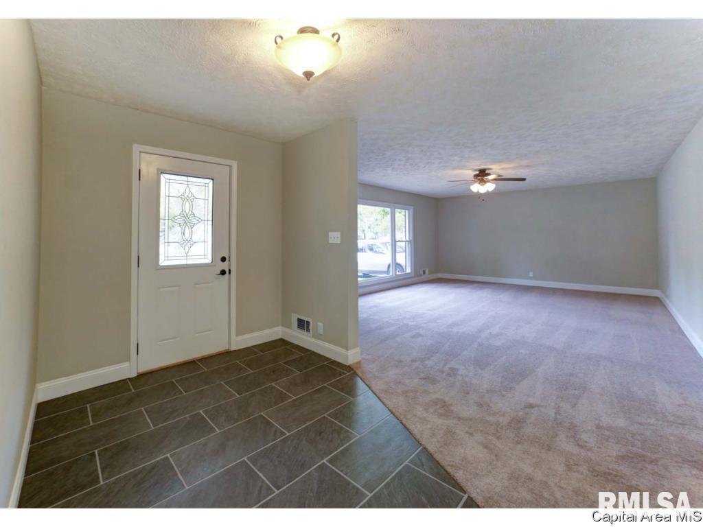 2020 Chatham Road Springfield, IL 62704 - Photo 5 of 30