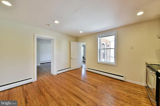 $2,499 | 456 North Easton Road, Glenside, PA 19038