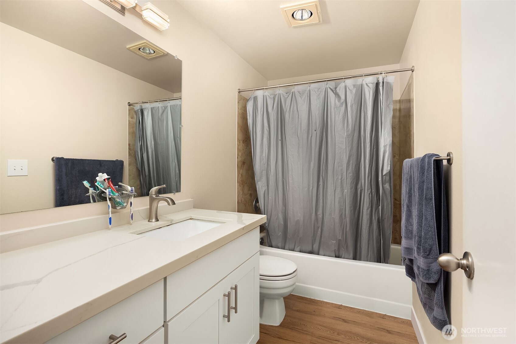 1433 Northwest 64th Street Seattle, WA 98107 - Photo 12 of 23