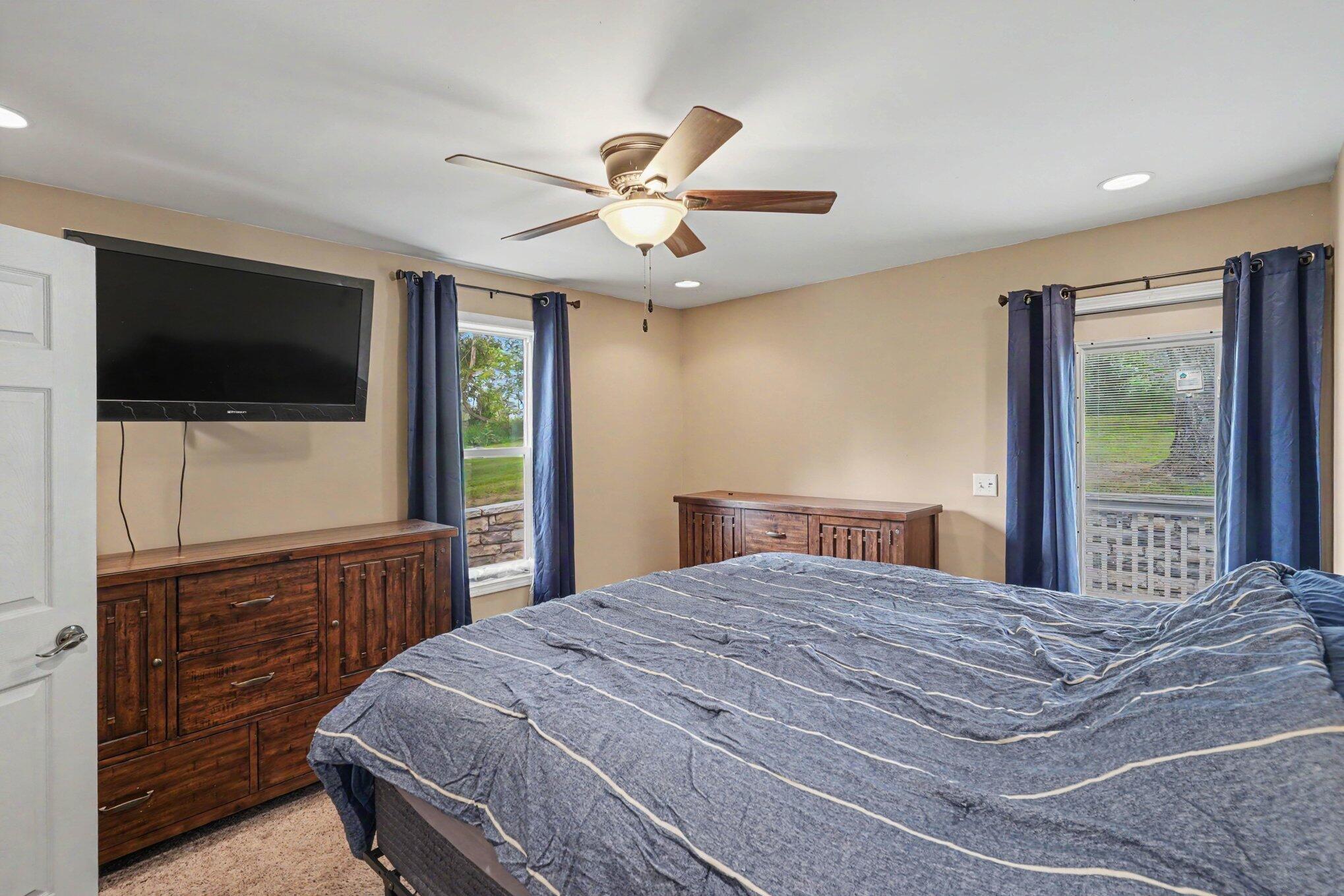 6129 Old State Road North Branch, MI 48461 - Photo 13 of 29 014-Master Bedroom