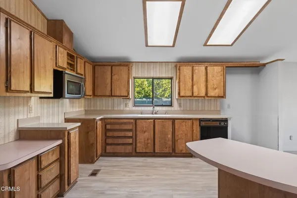 $495,000 | 78 Poinsettia Gardens Drive, Ventura, CA 93004