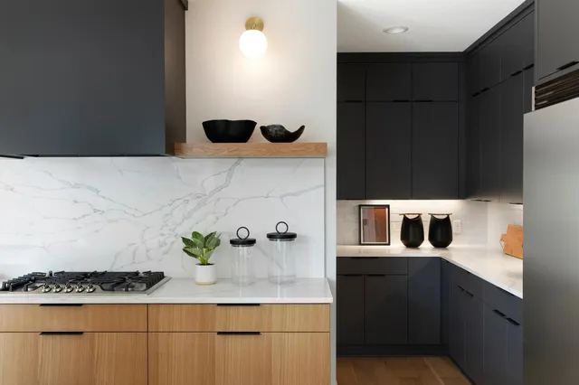 $1,648,978 | 3753 Brookside Drive, Chaska, MN 55318