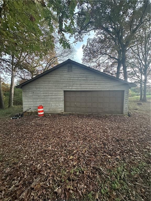 1120 Kinnett Road Conyers, GA 30013 - Photo 34 of 39